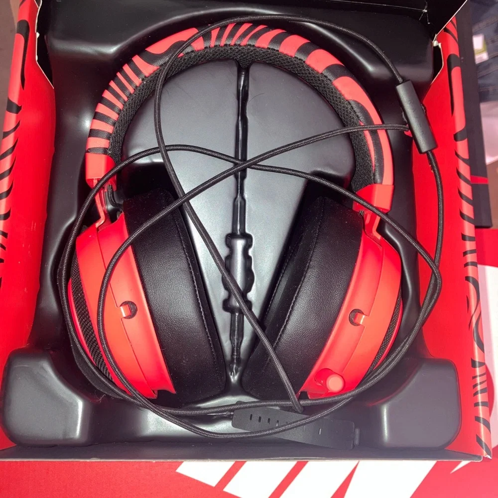 Like New Razer Pewdiepie Limited Edition Kraken Pro Gaming Headset